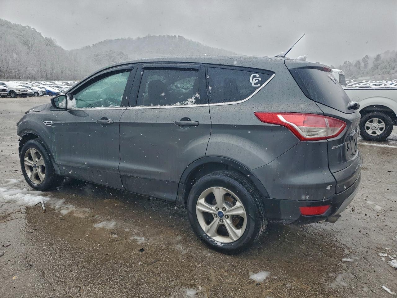 2016 FORD ESCAPE
