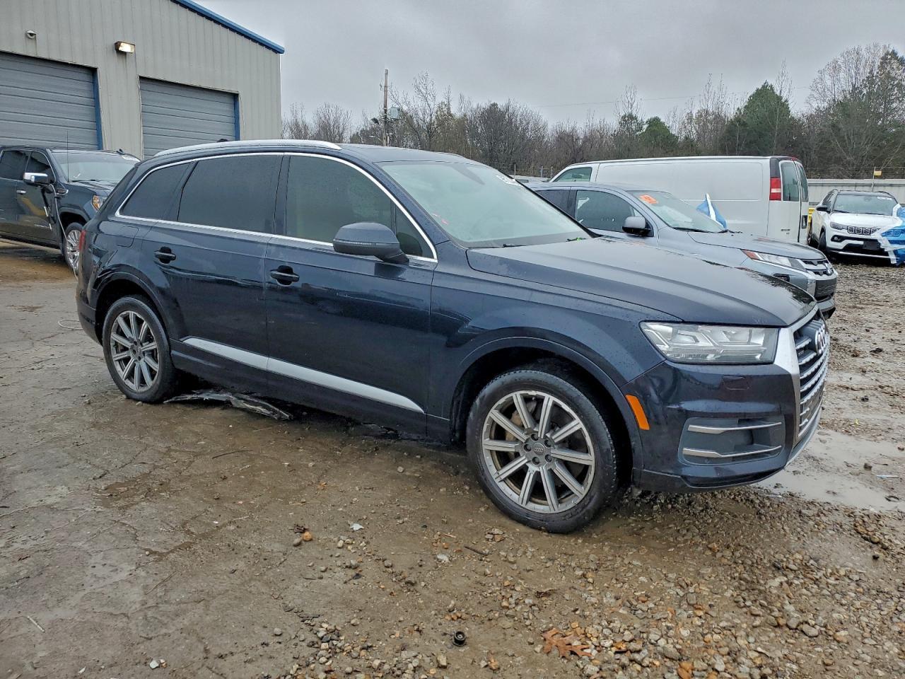 2017 AUDI Q7