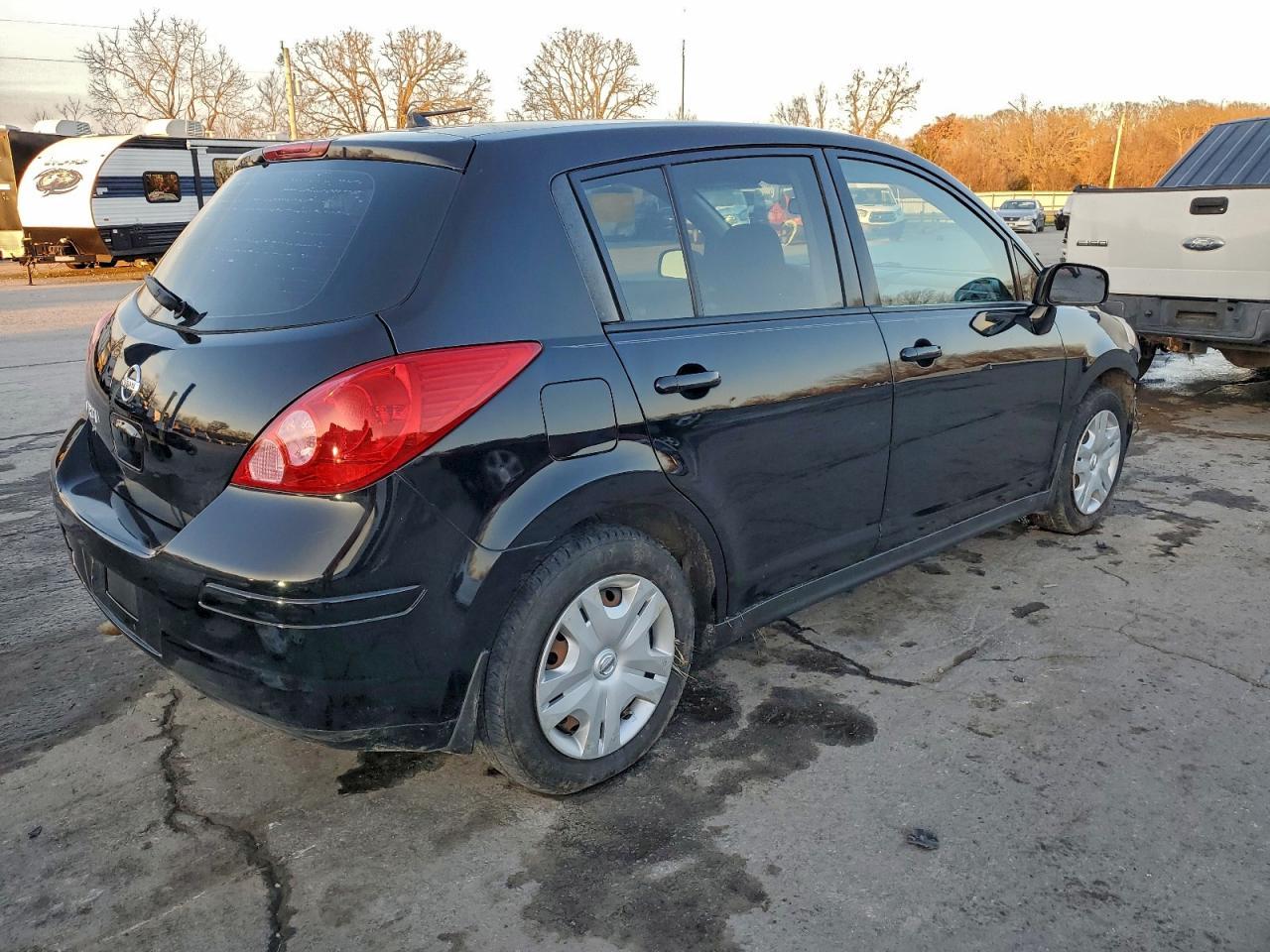 2011 NISSAN VERSA