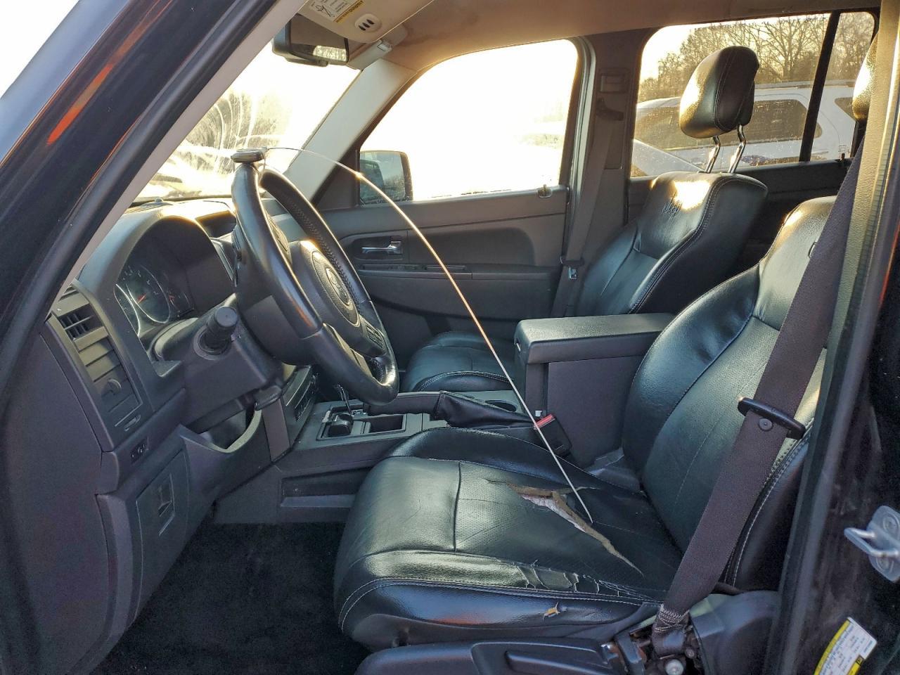 2012 JEEP Liberty