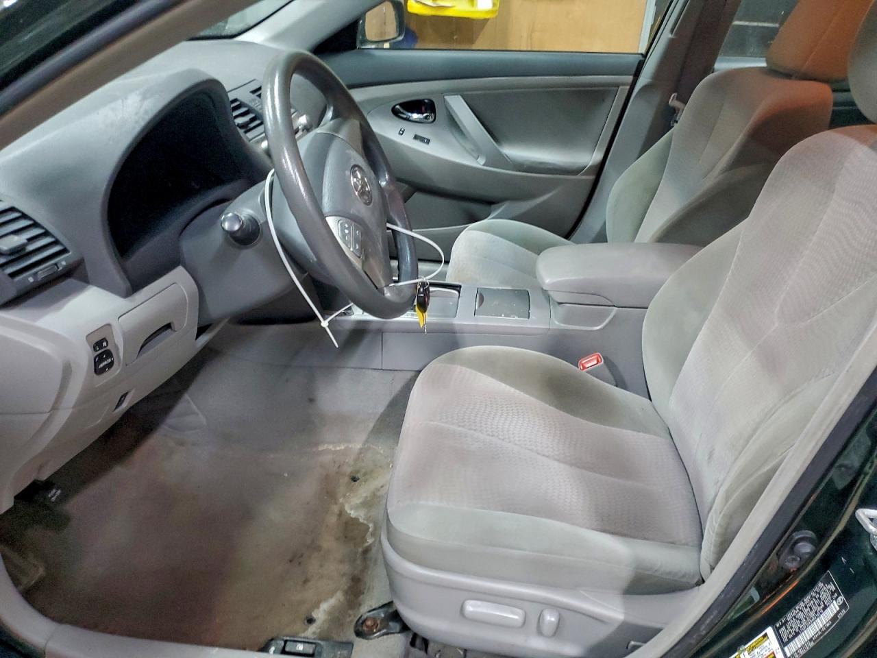 2010 TOYOTA CAMRY
