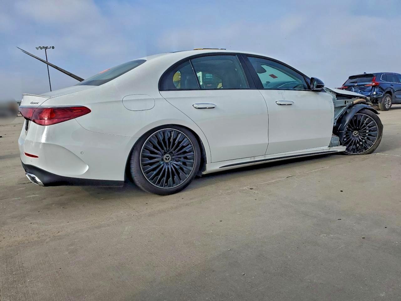2024 MERCEDES-BENZ E-Class