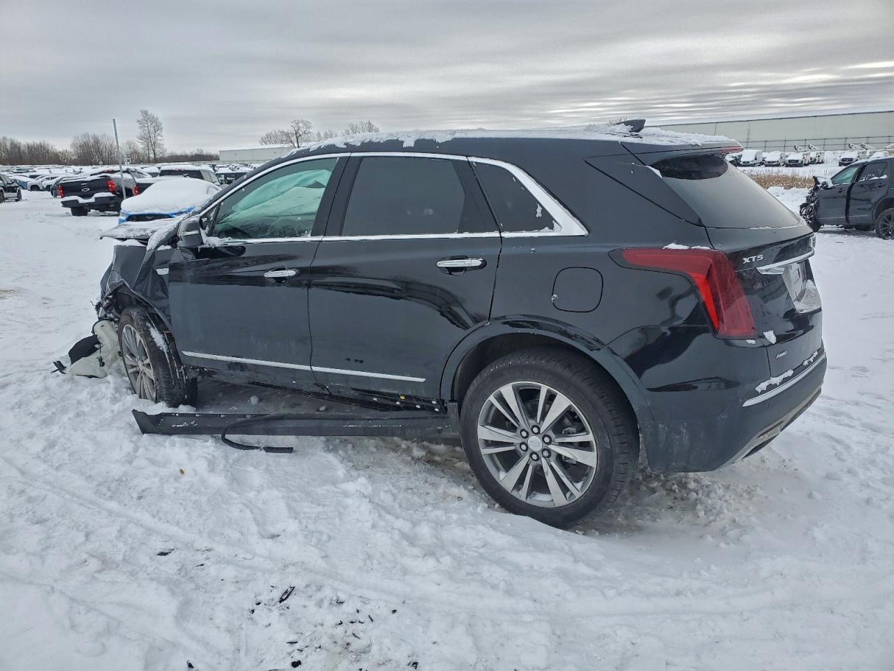 2025 CADILLAC XT5