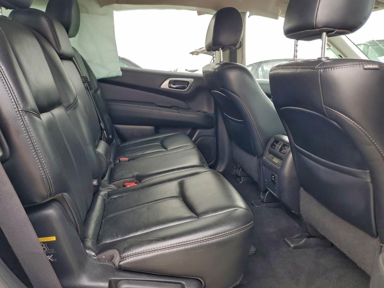 2017 NISSAN PATHFINDER