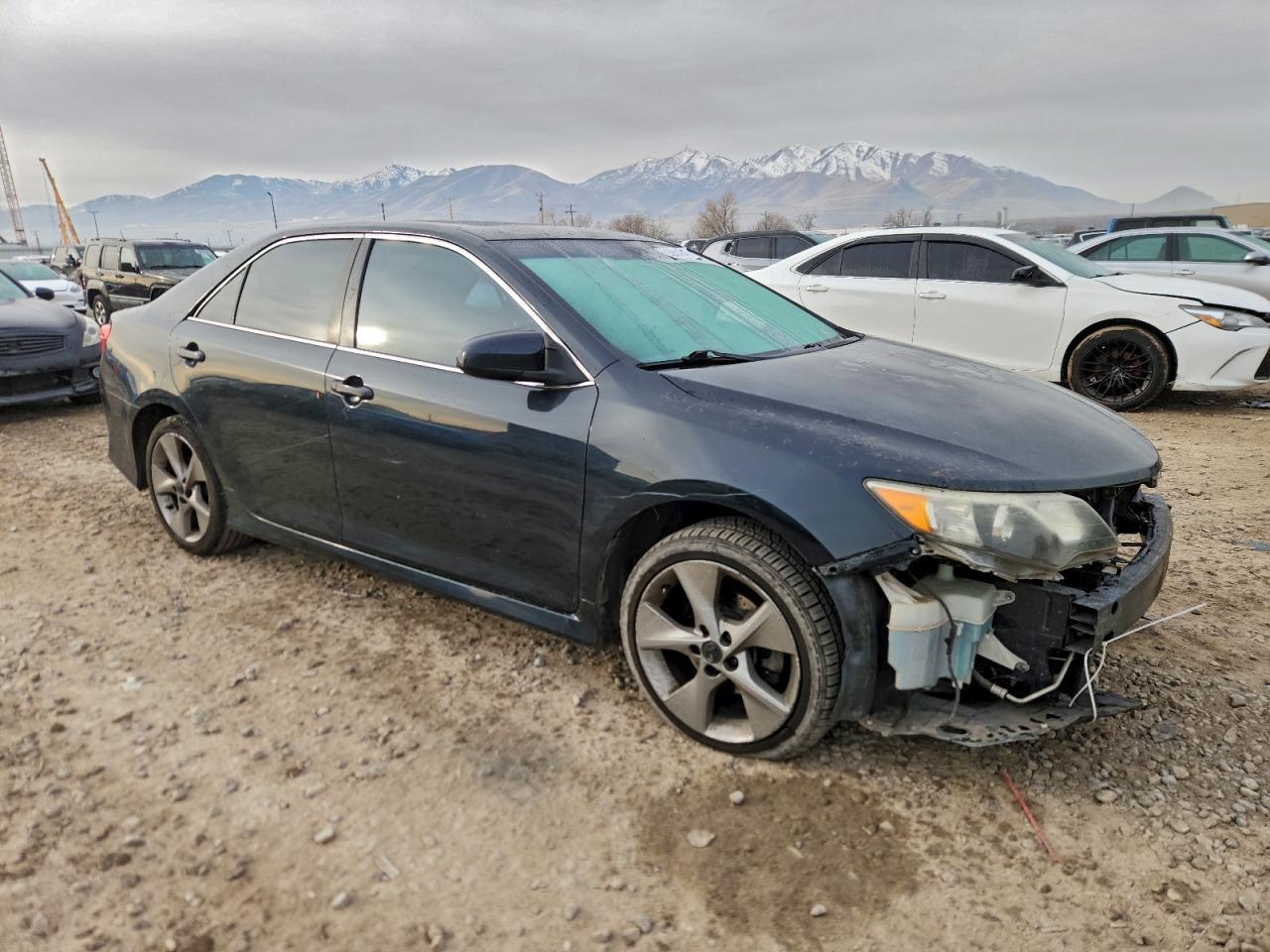 2013 TOYOTA CAMRY