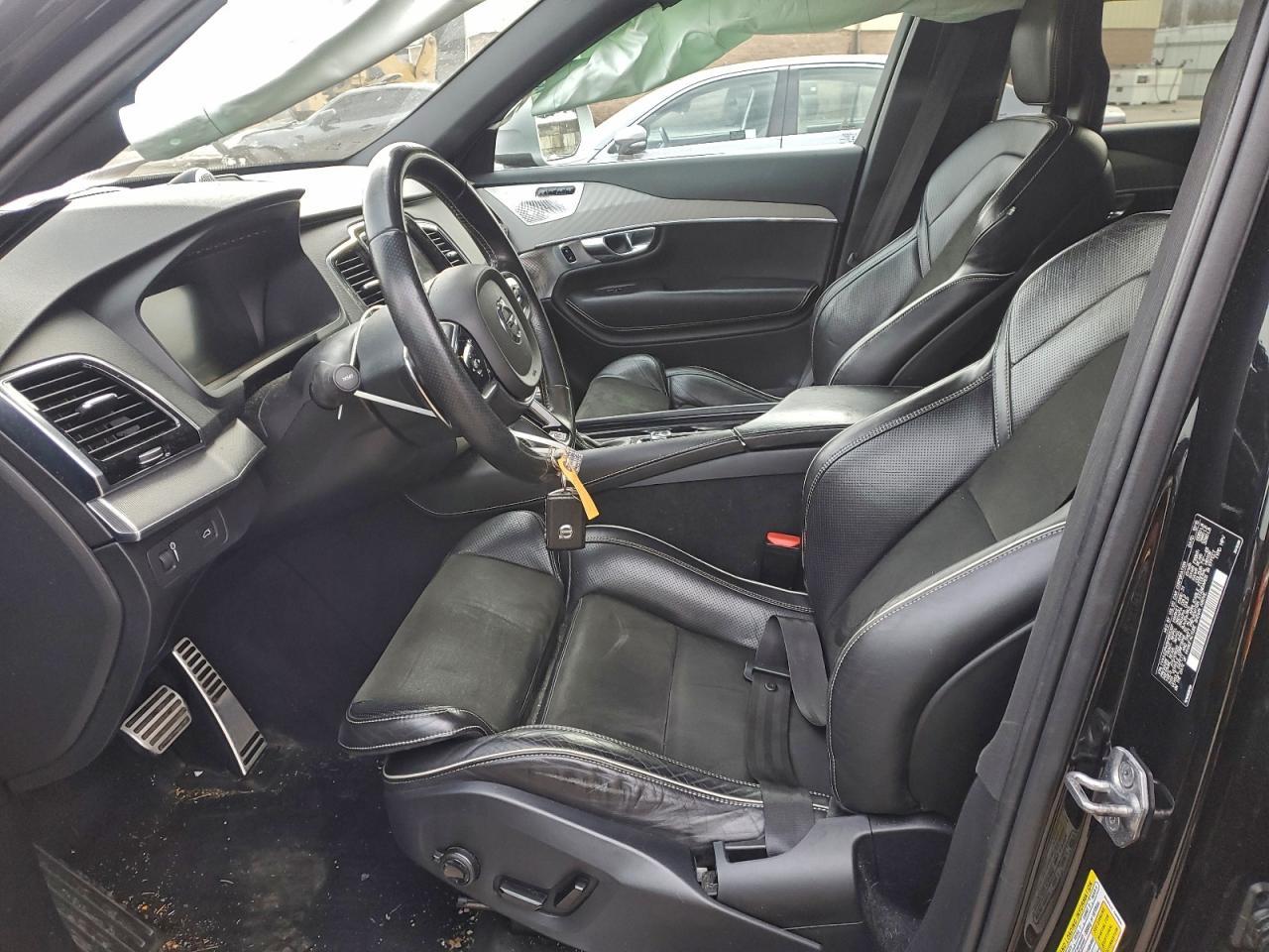 2016 VOLVO XC90