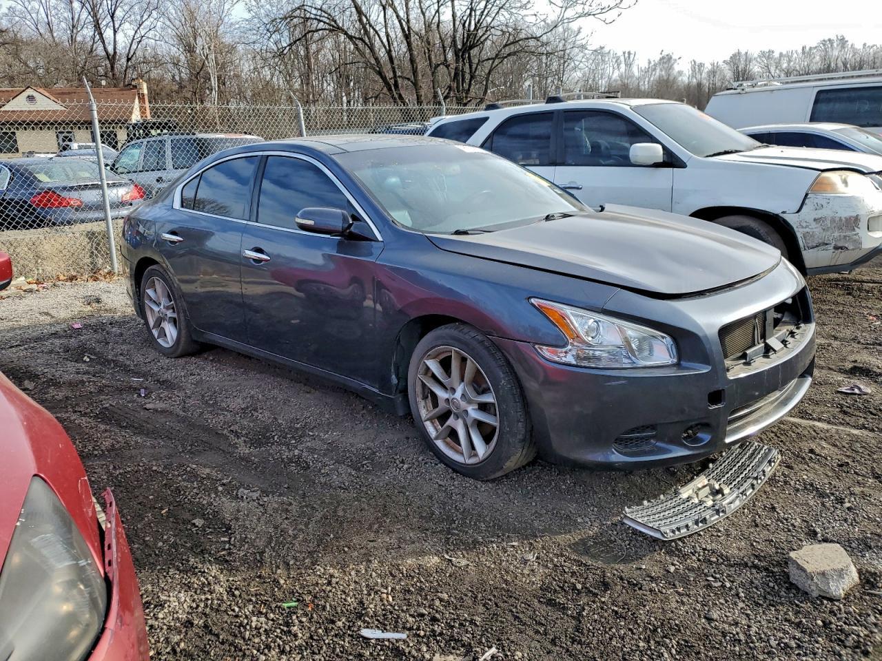 2009 NISSAN Maxima