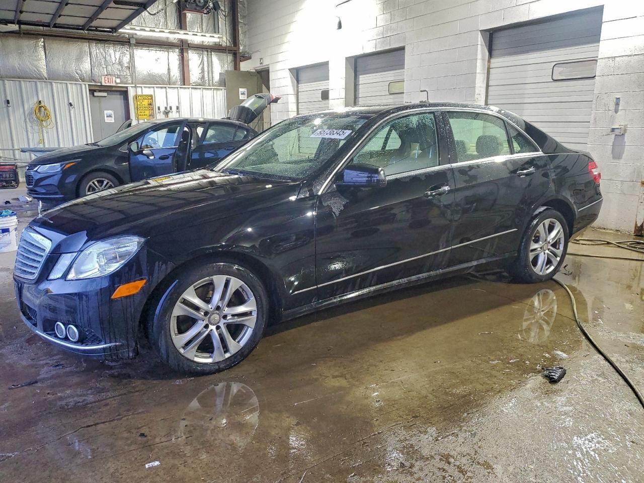 2011 MERCEDES-BENZ E-Class