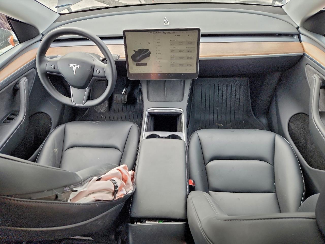 2025 TESLA MODEL Y