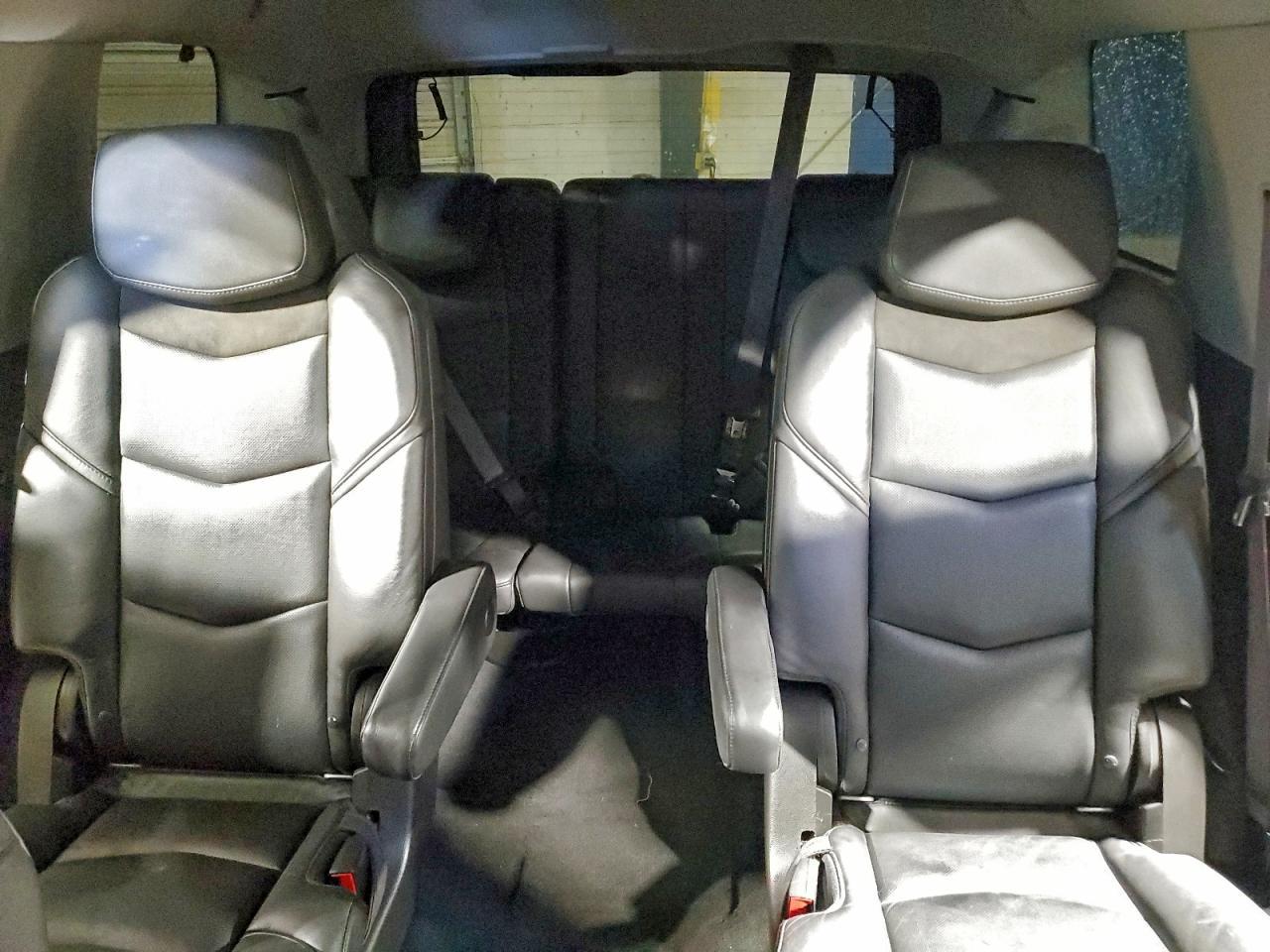 2017 CADILLAC ESCALADE