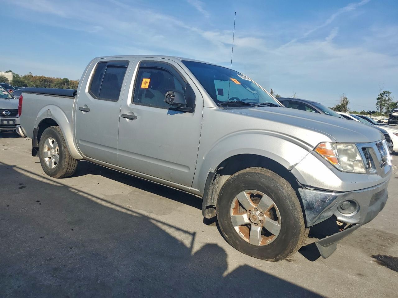 2011 NISSAN Frontier