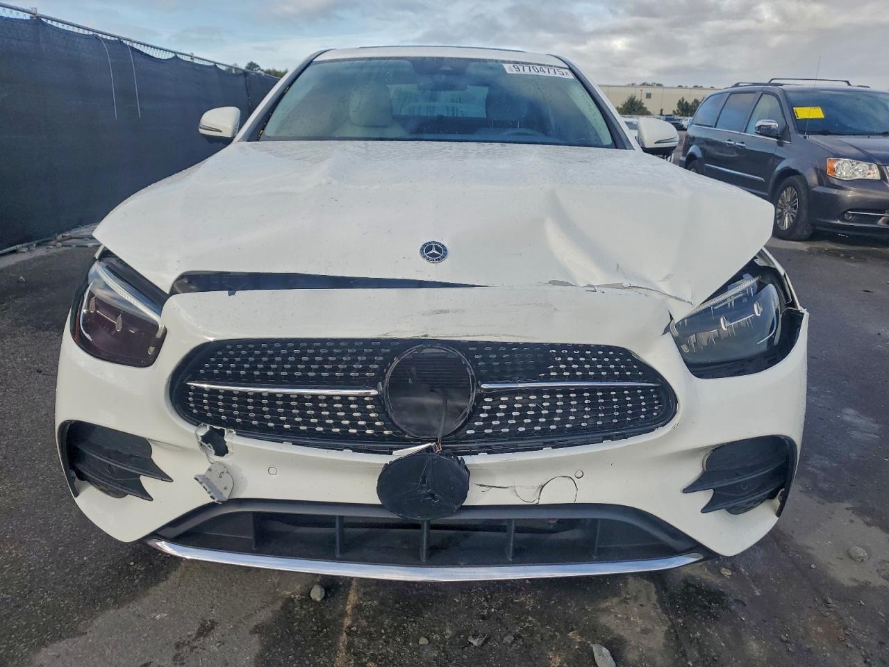 2021 MERCEDES-BENZ E-Class