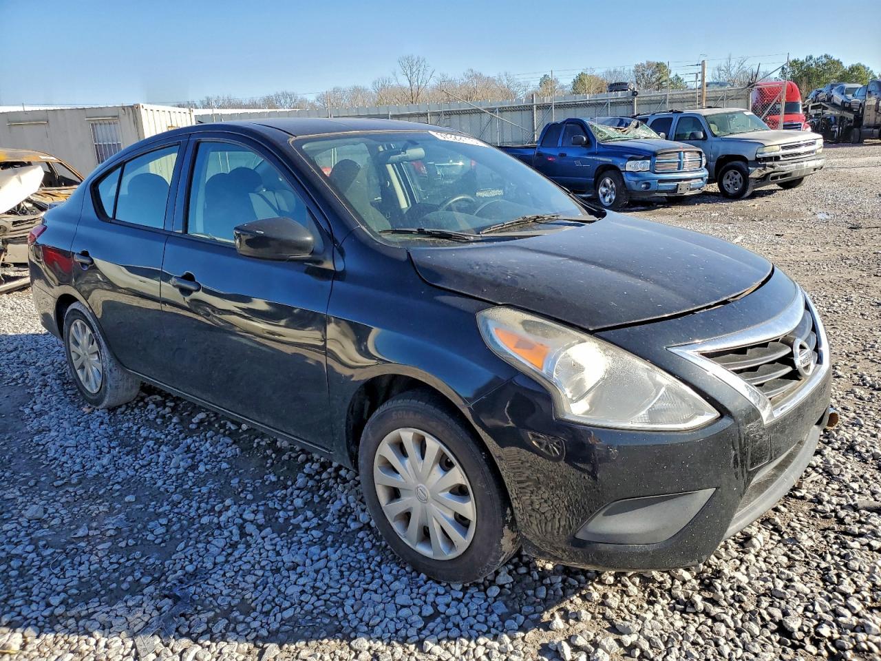 2016 NISSAN VERSA