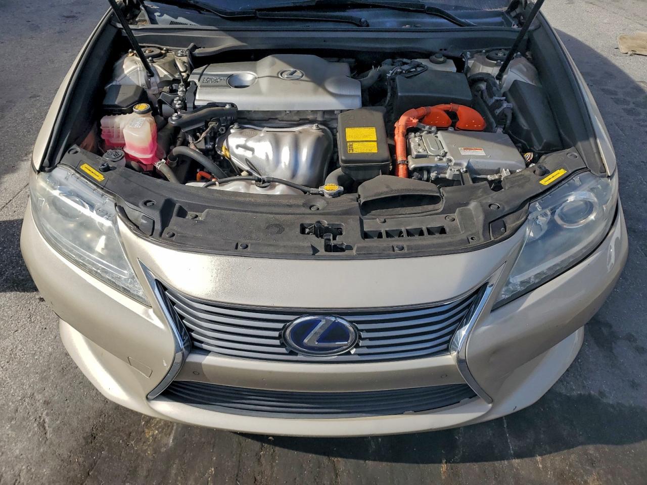 2013 LEXUS ES 300H