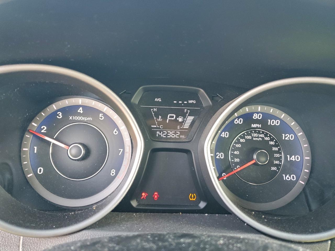 2016 HYUNDAI ELANTRA