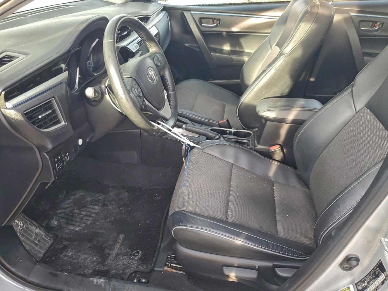 2016 TOYOTA COROLLA