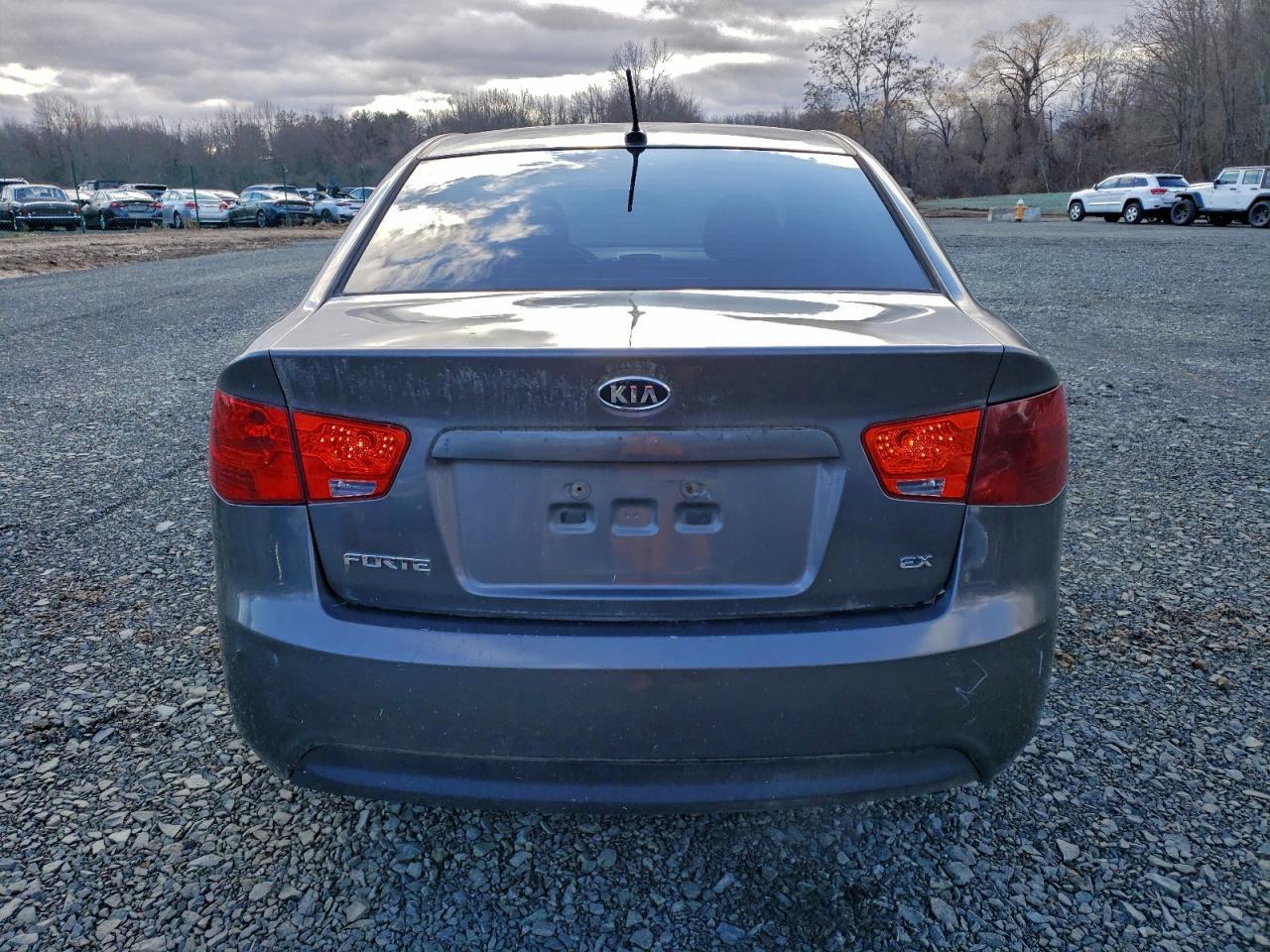 2013 KIA FORTE