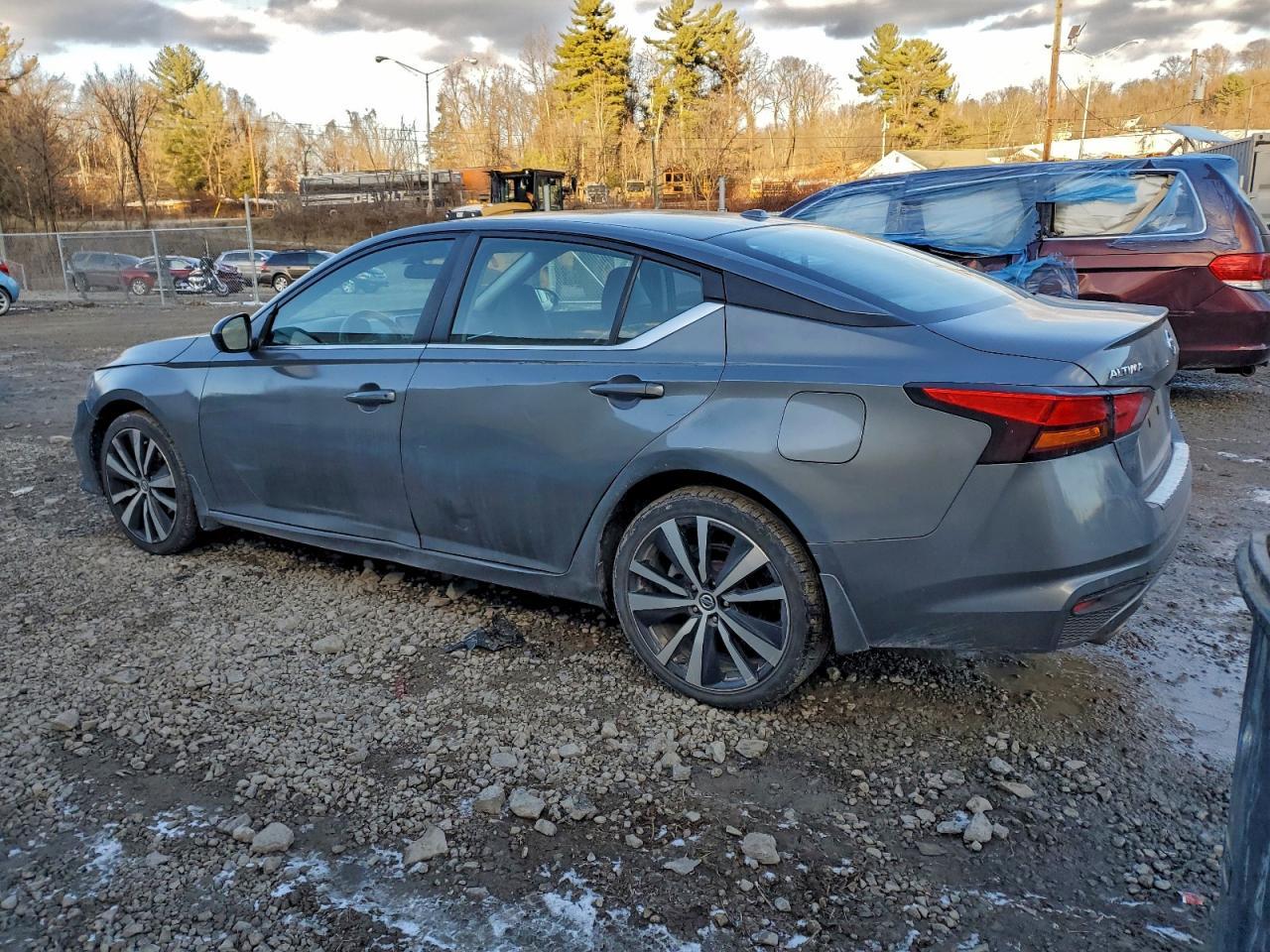 2022 NISSAN ALTIMA