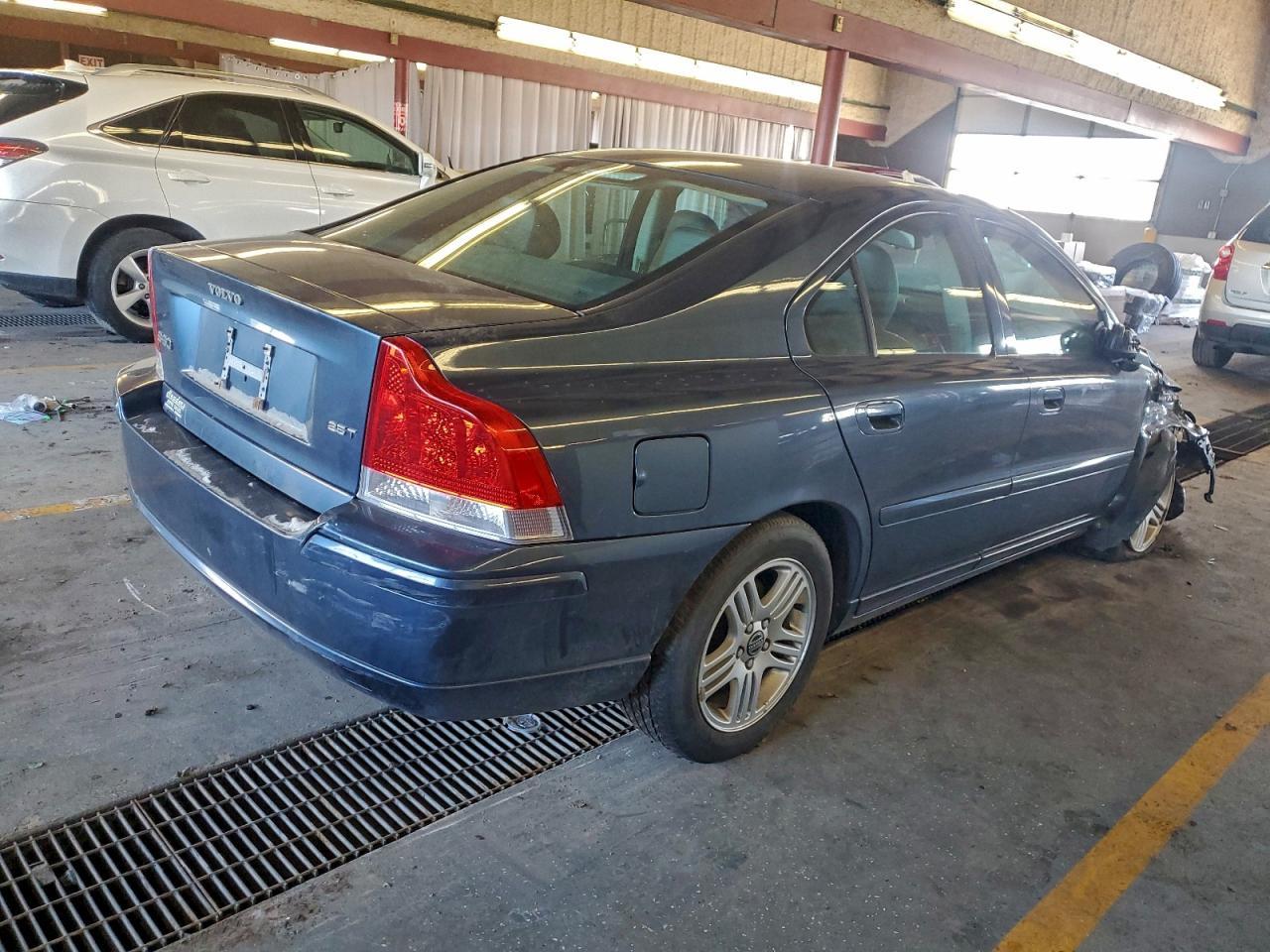 2006 VOLVO S60