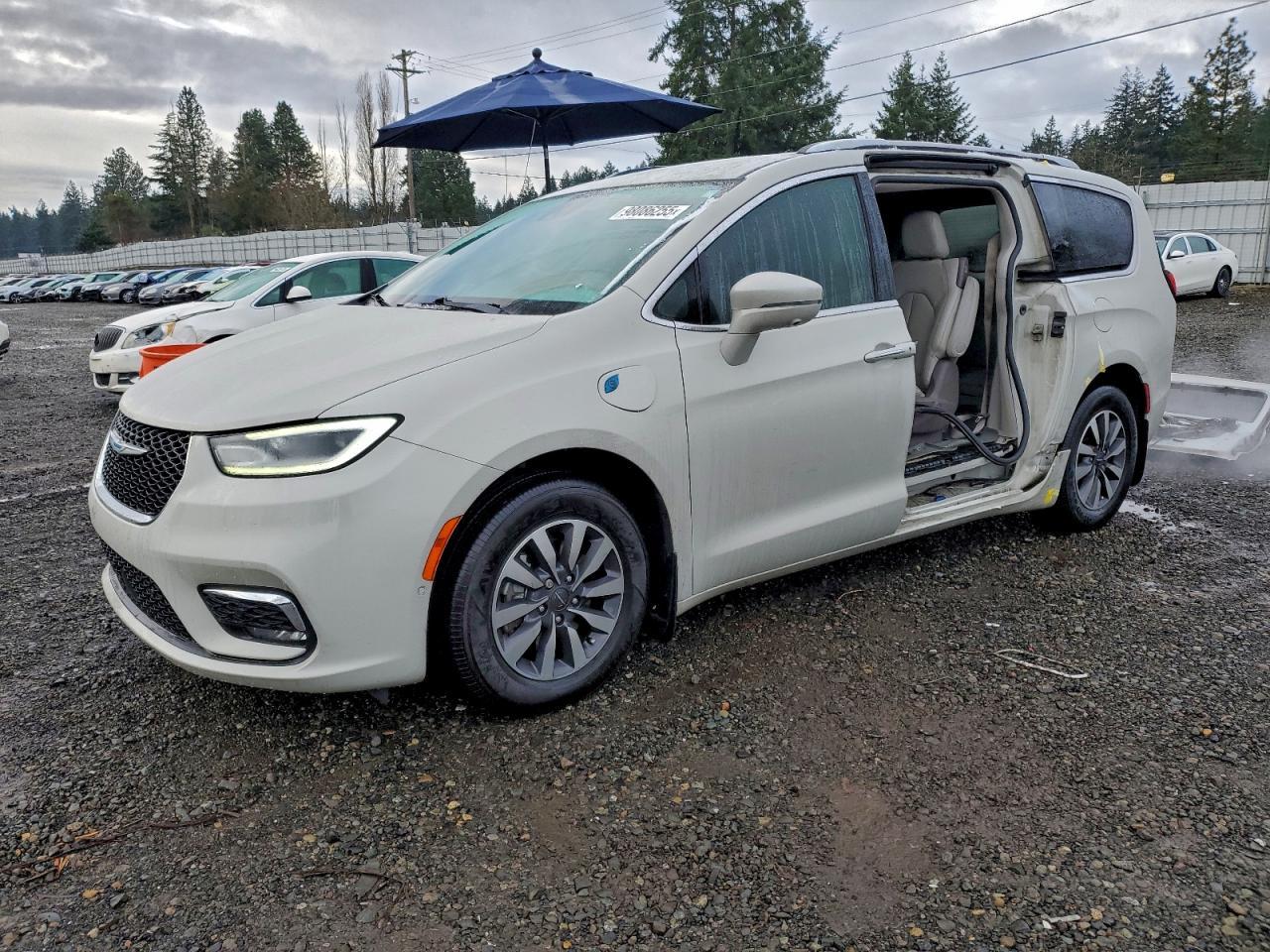 2021 CHRYSLER Pacifica
