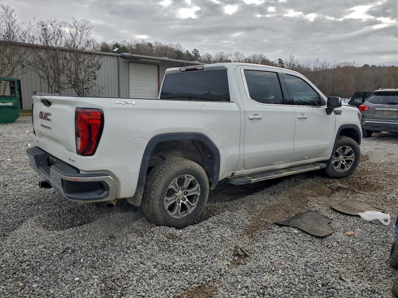 2020 GMC Sierra