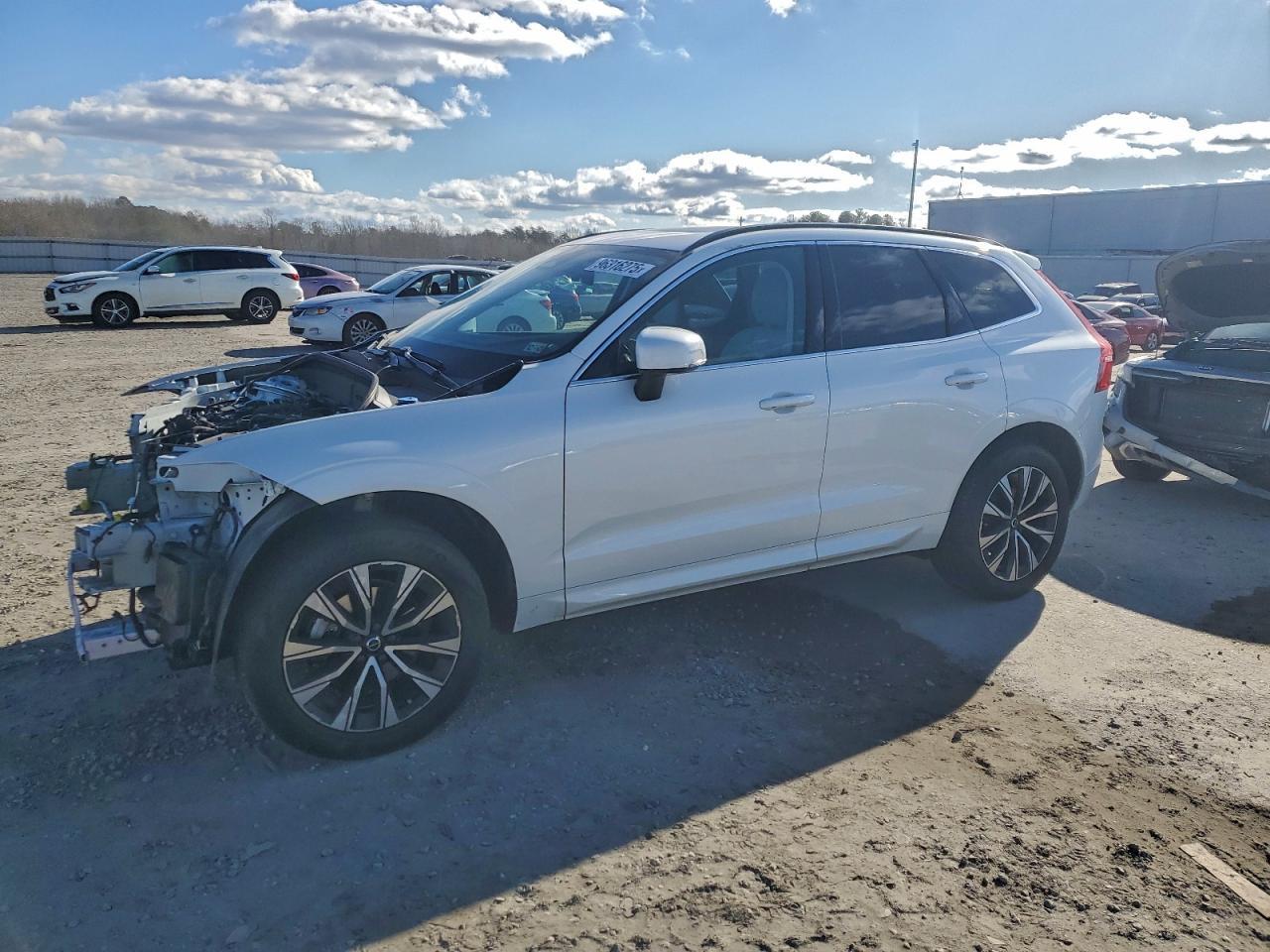 2023 VOLVO XC60