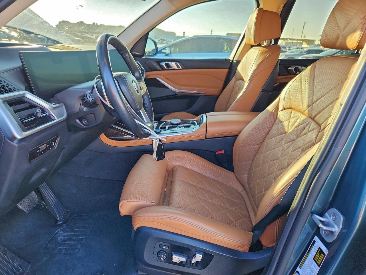 2023 BMW X7