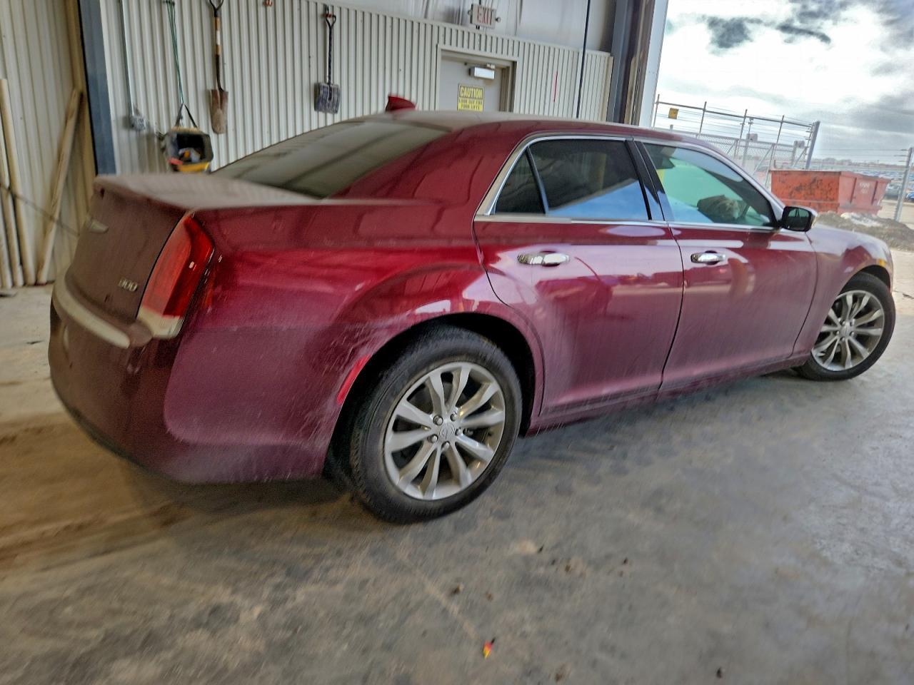 2019 CHRYSLER 300