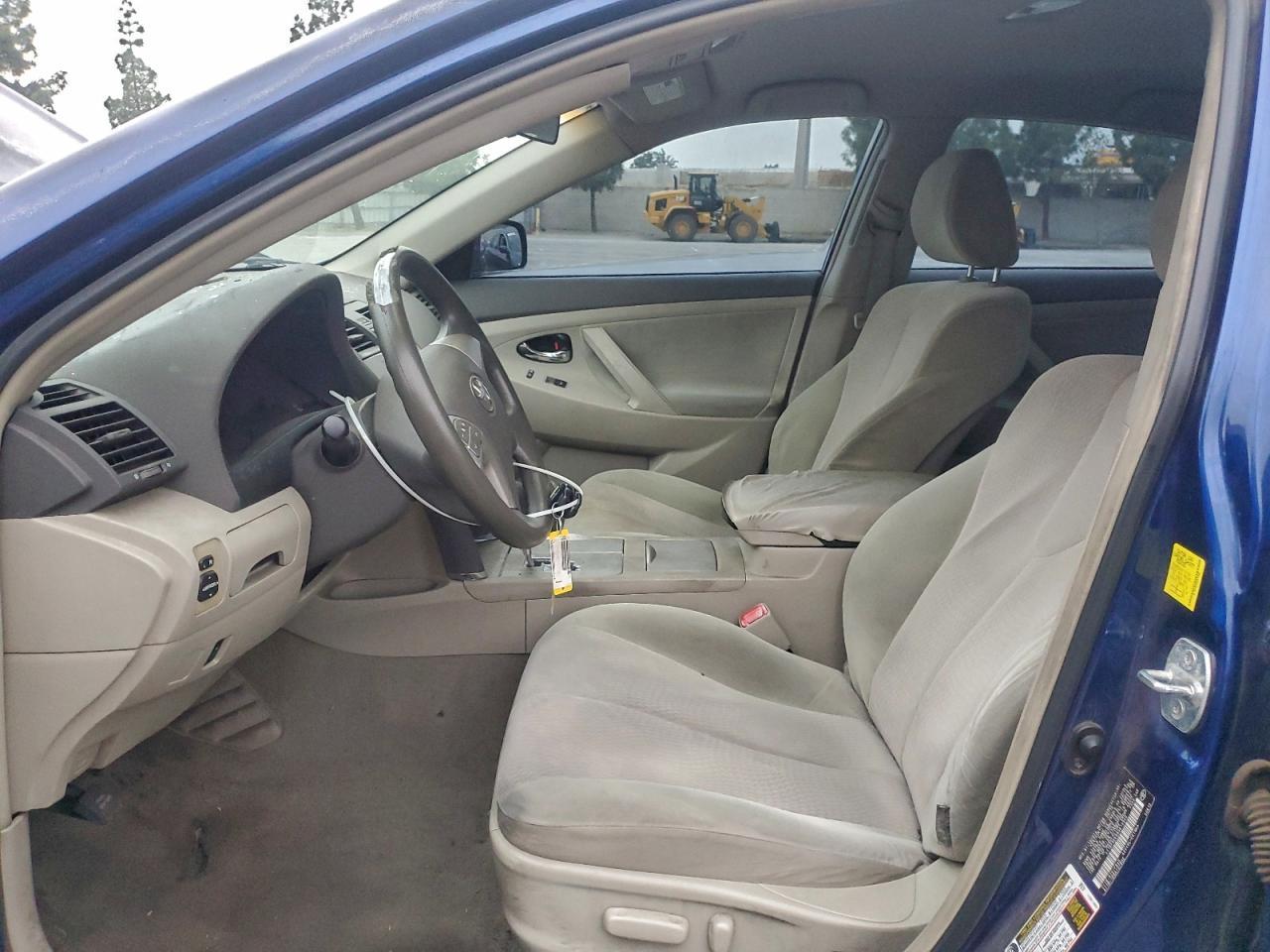 2011 TOYOTA CAMRY
