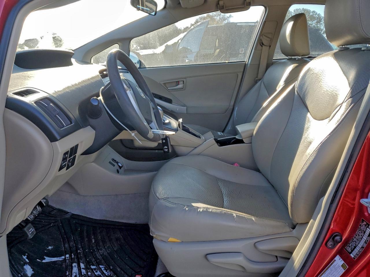 2011 TOYOTA PRIUS