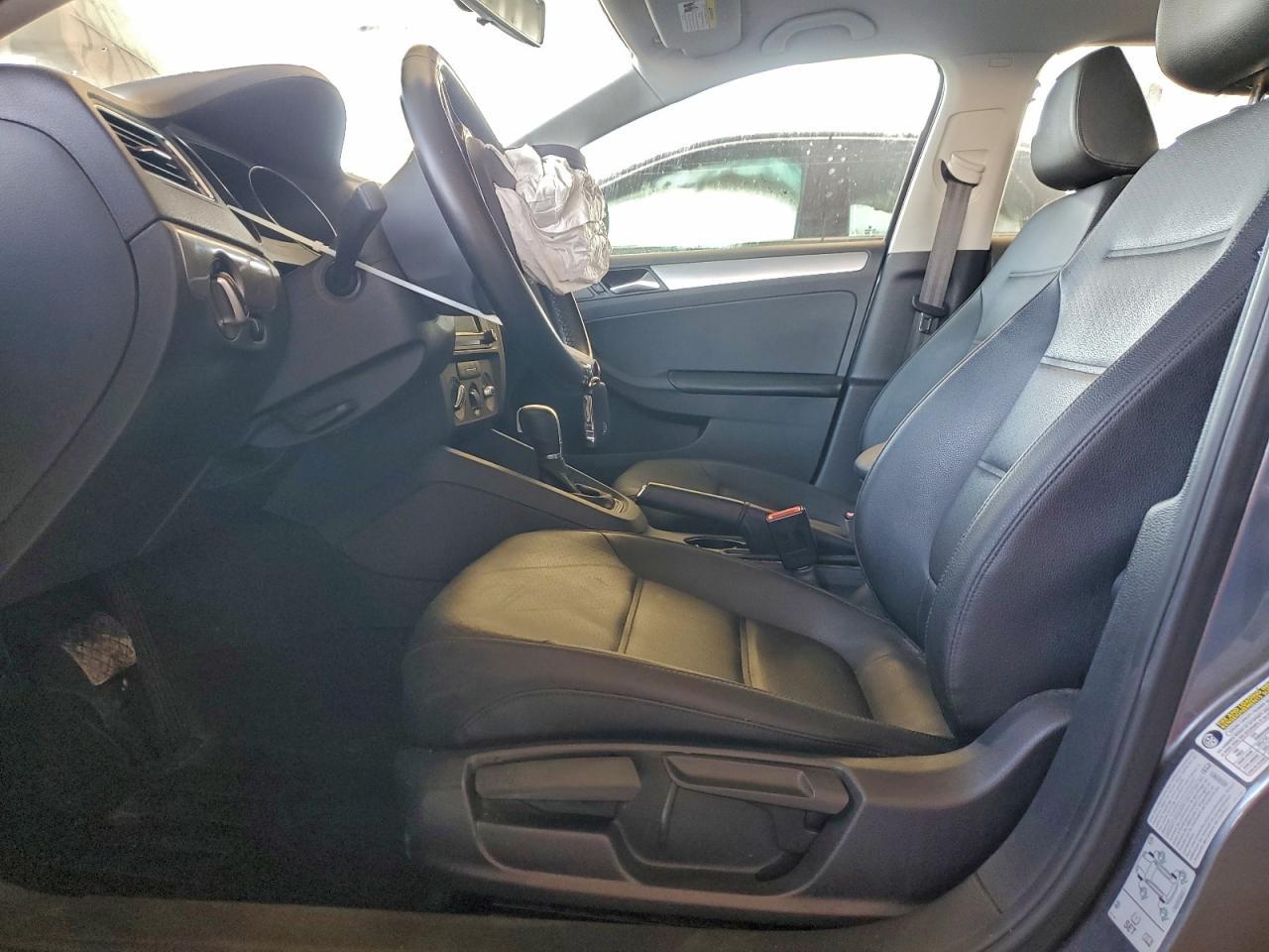 2017 VOLKSWAGEN JETTA