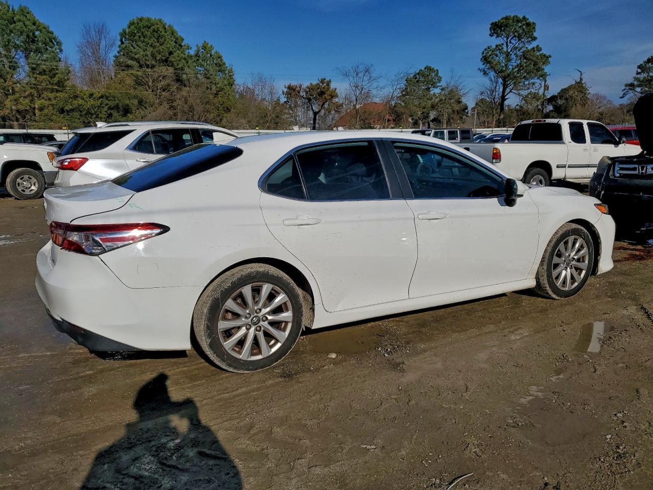 2019 TOYOTA CAMRY
