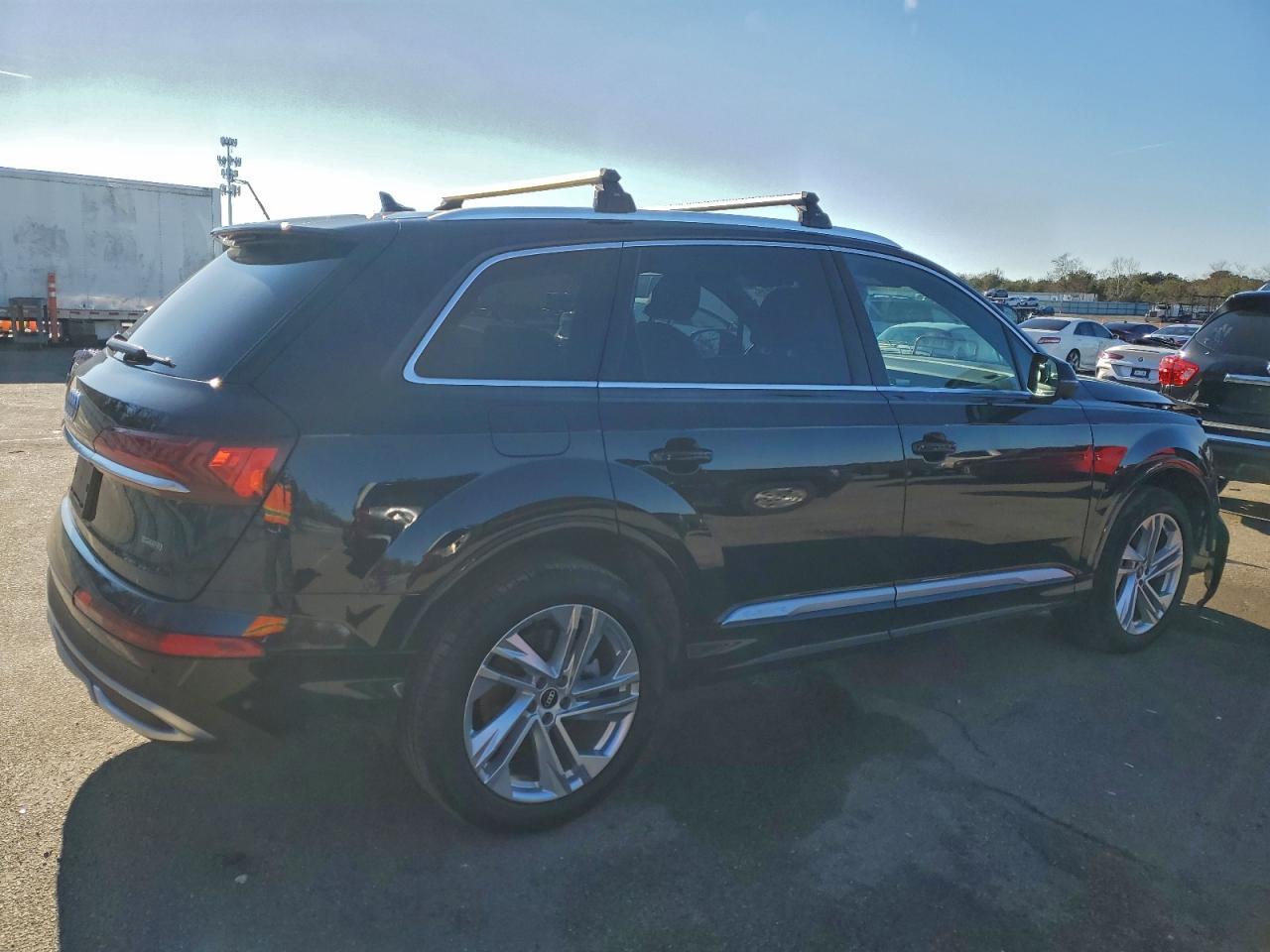 2021 AUDI Q7