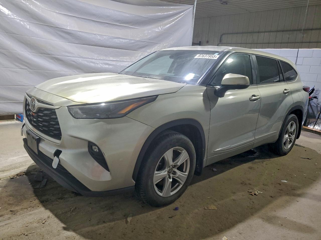 2022 TOYOTA HIGHLANDER
