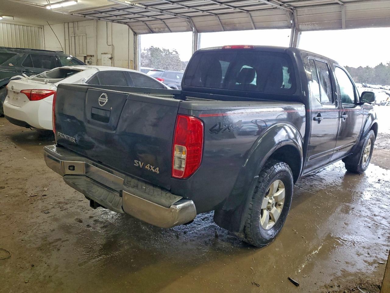 2012 NISSAN Frontier