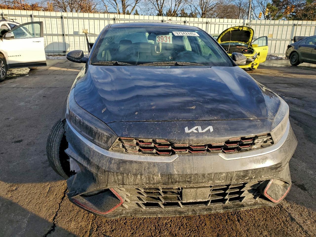 2023 KIA FORTE