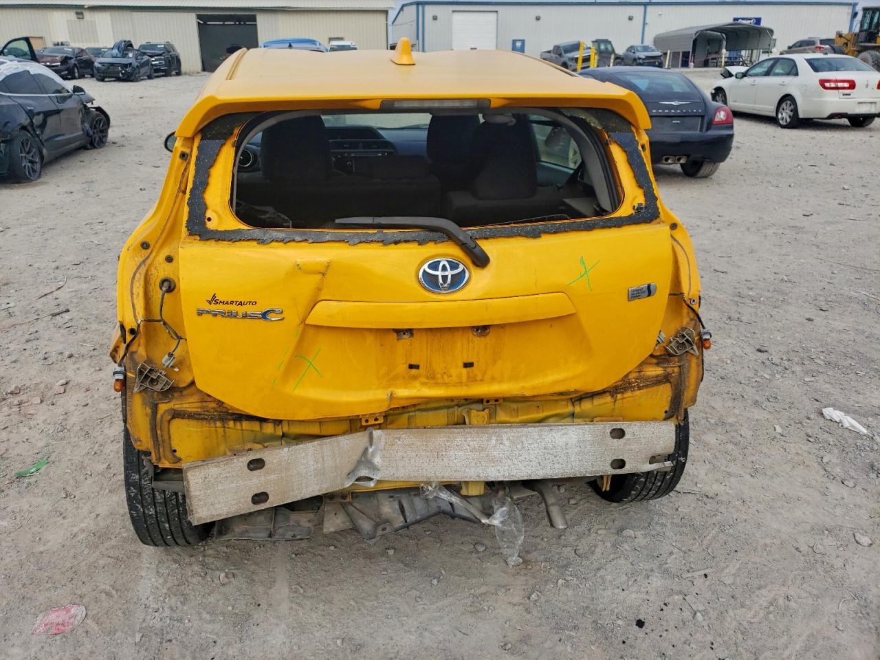 2016 TOYOTA Prius c