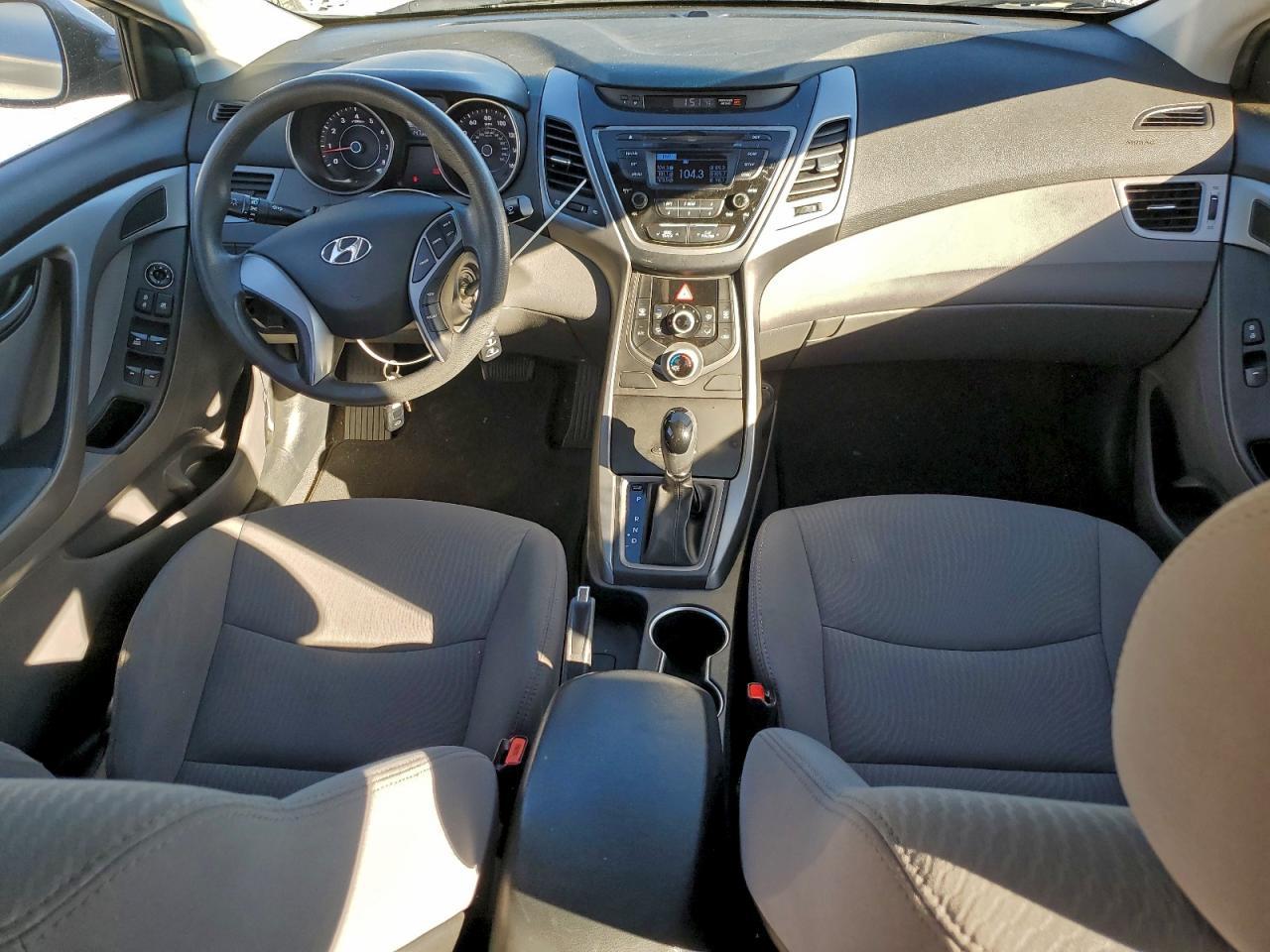 2016 HYUNDAI ELANTRA