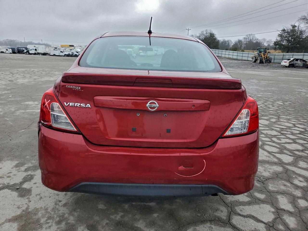 2017 NISSAN VERSA