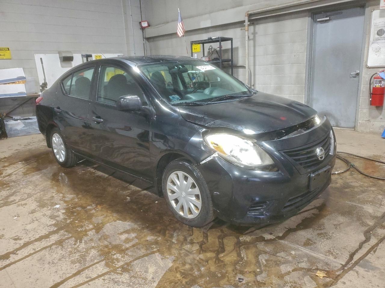 2012 NISSAN VERSA