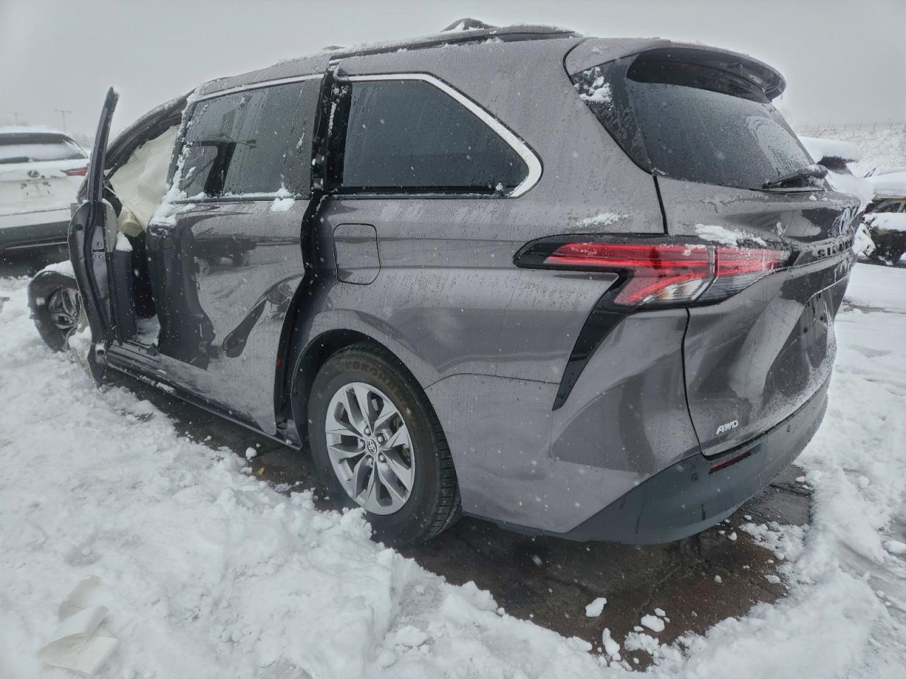 2022 TOYOTA SIENNA