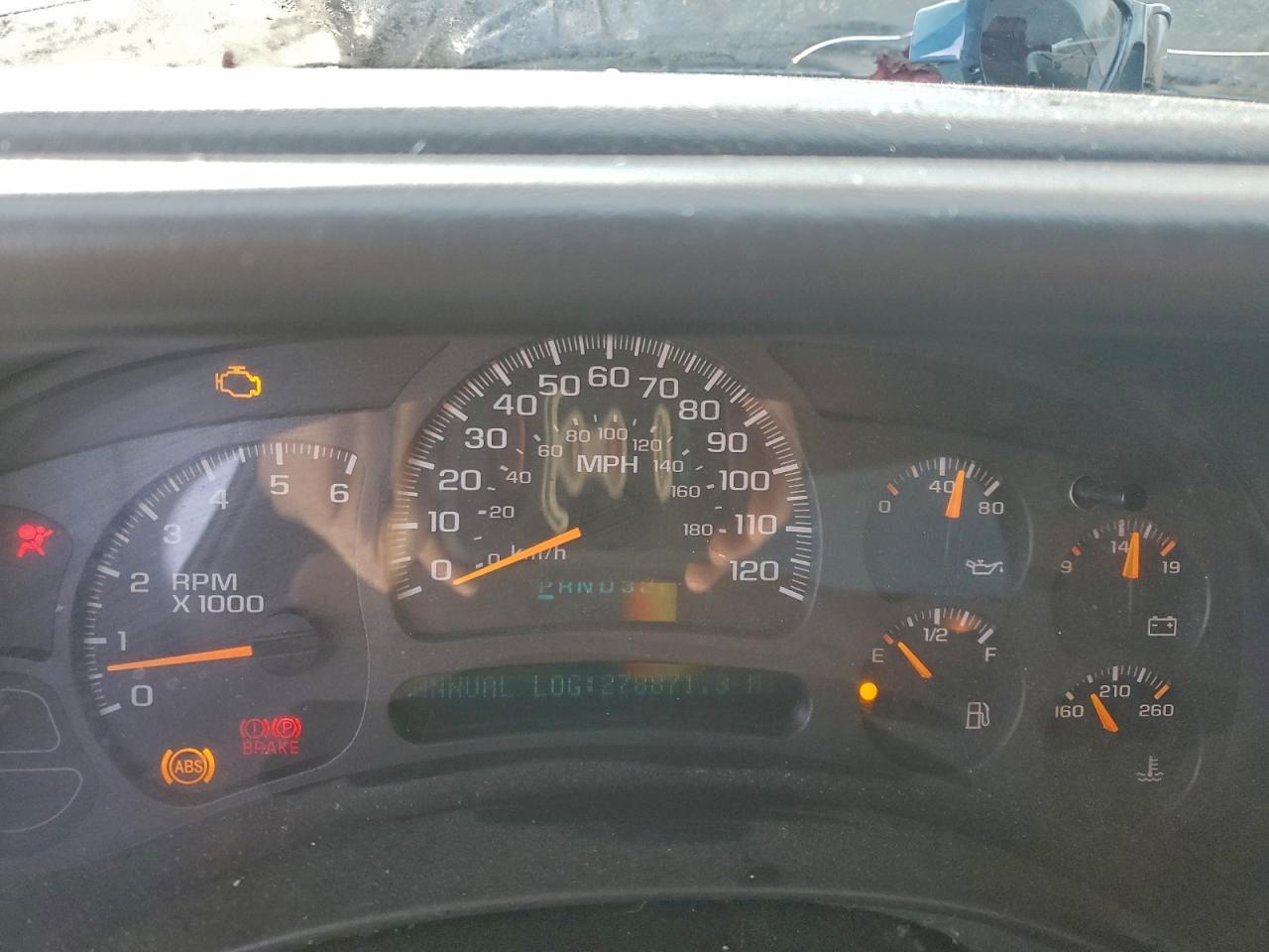 2004 CHEVROLET Suburban