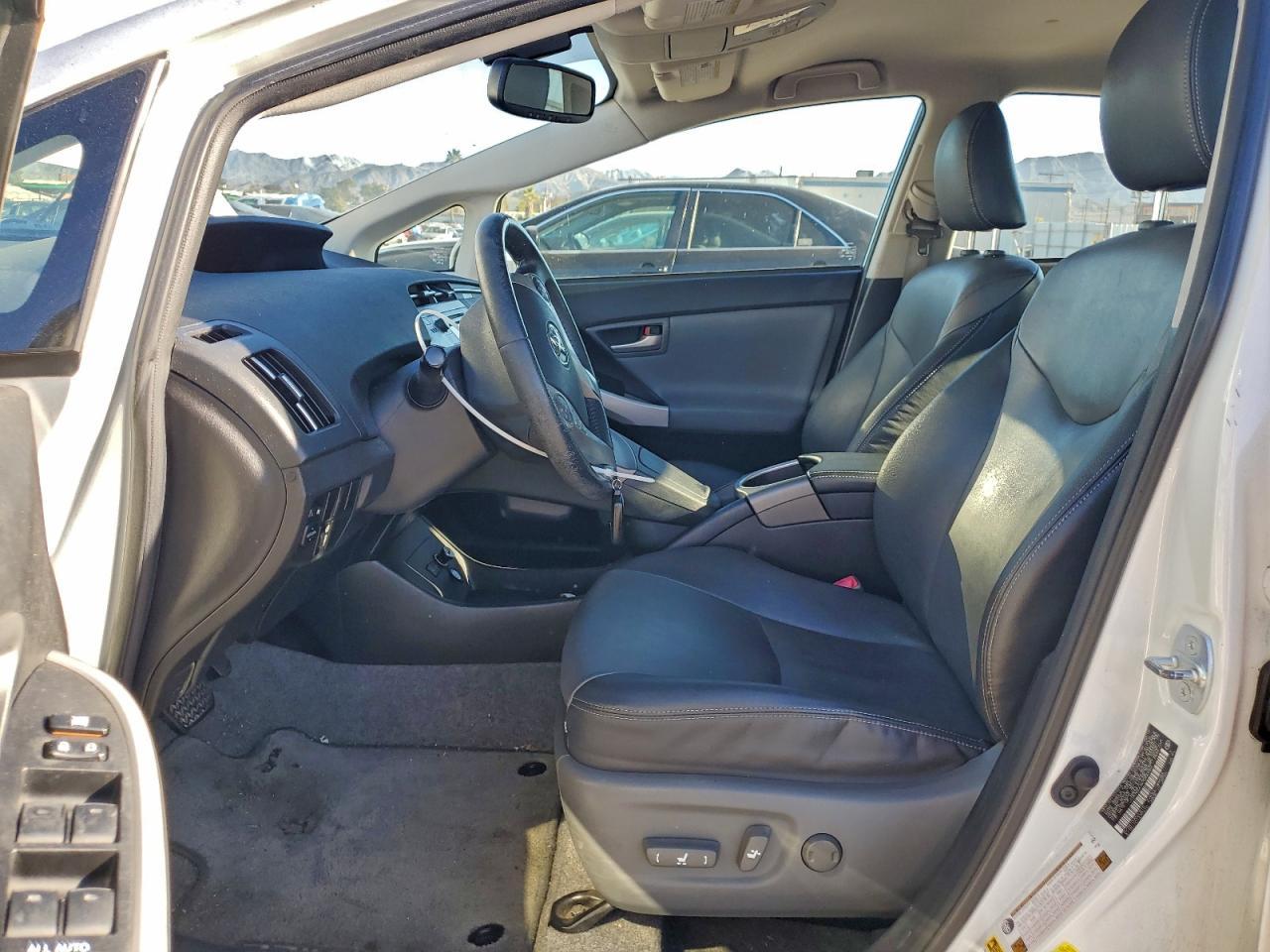 2012 TOYOTA PRIUS