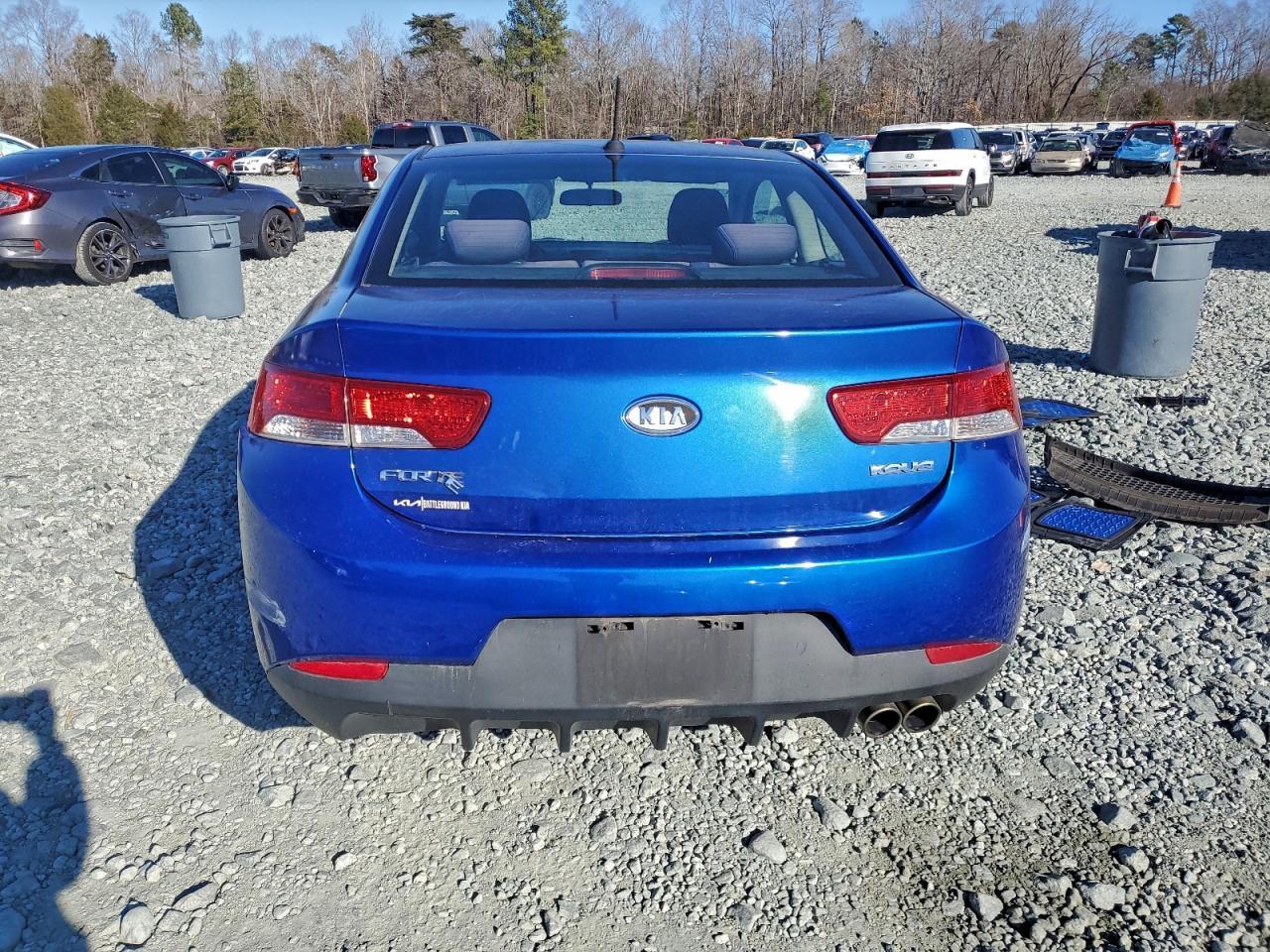 2013 KIA FORTE
