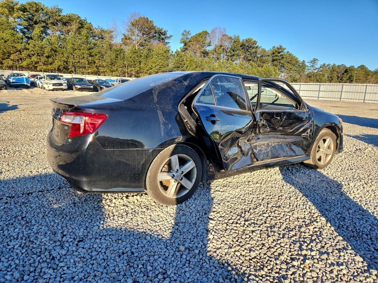 2014 TOYOTA CAMRY
