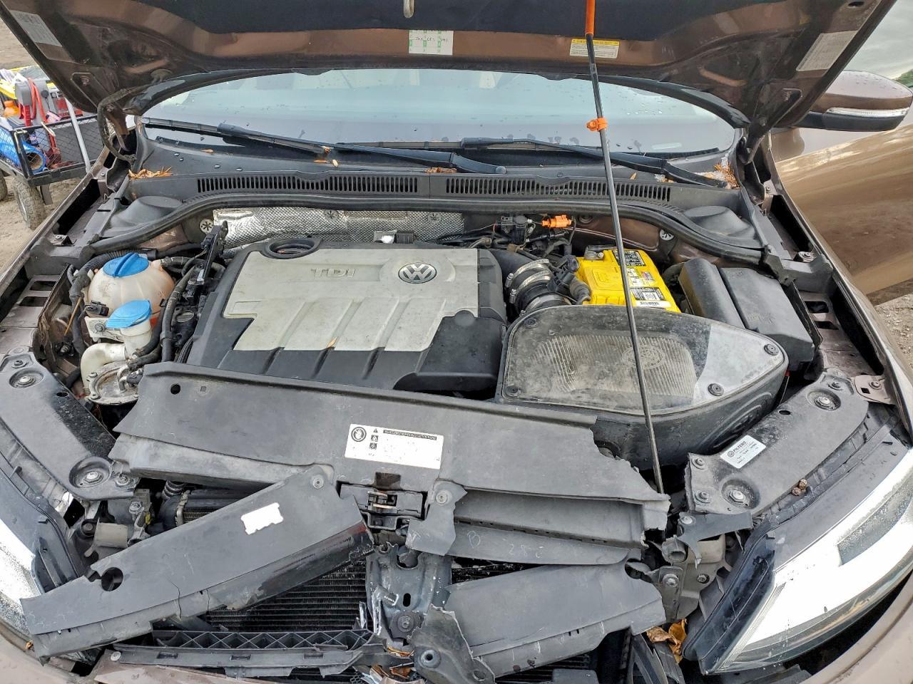 2012 VOLKSWAGEN JETTA