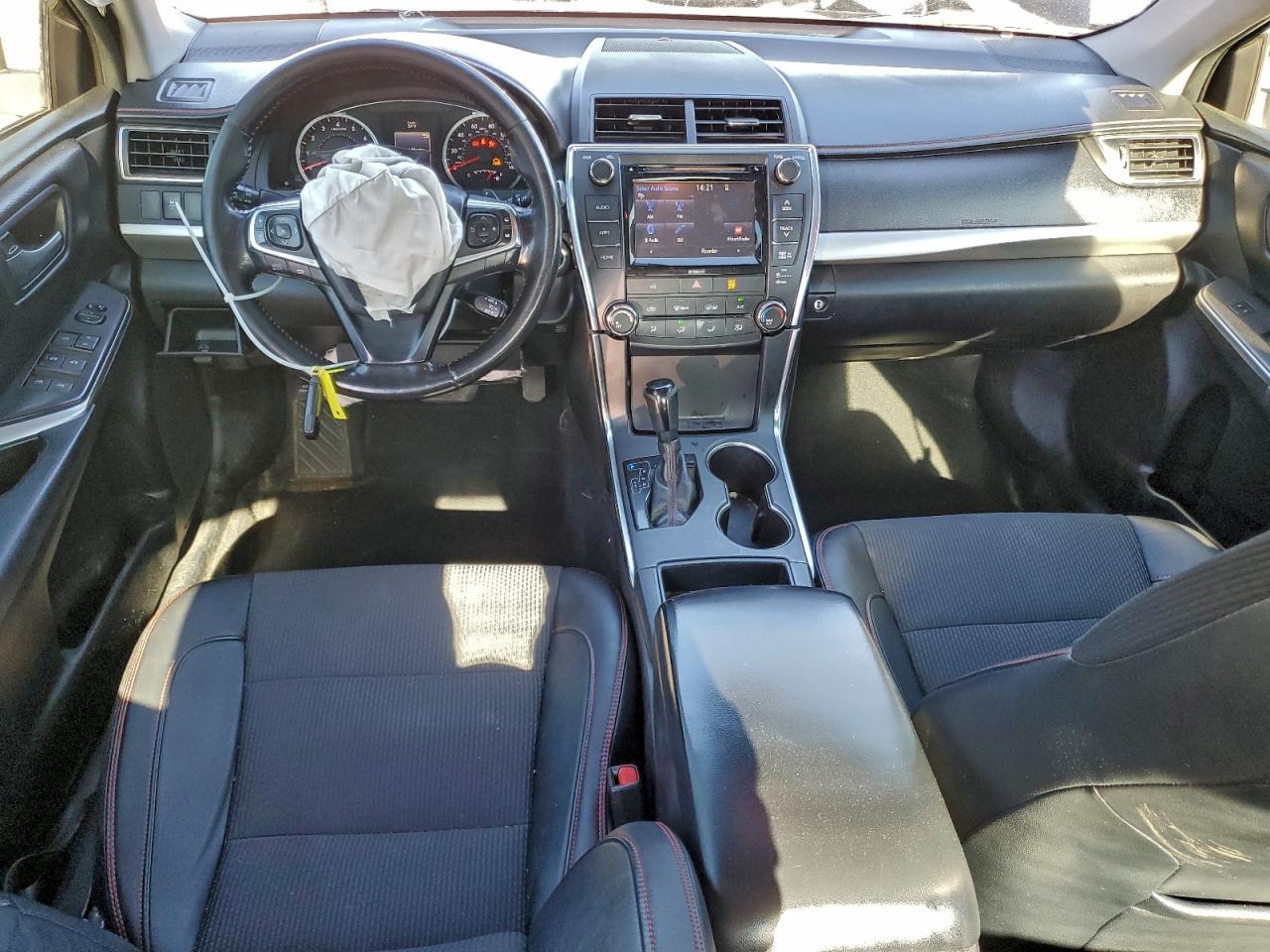 2016 TOYOTA CAMRY