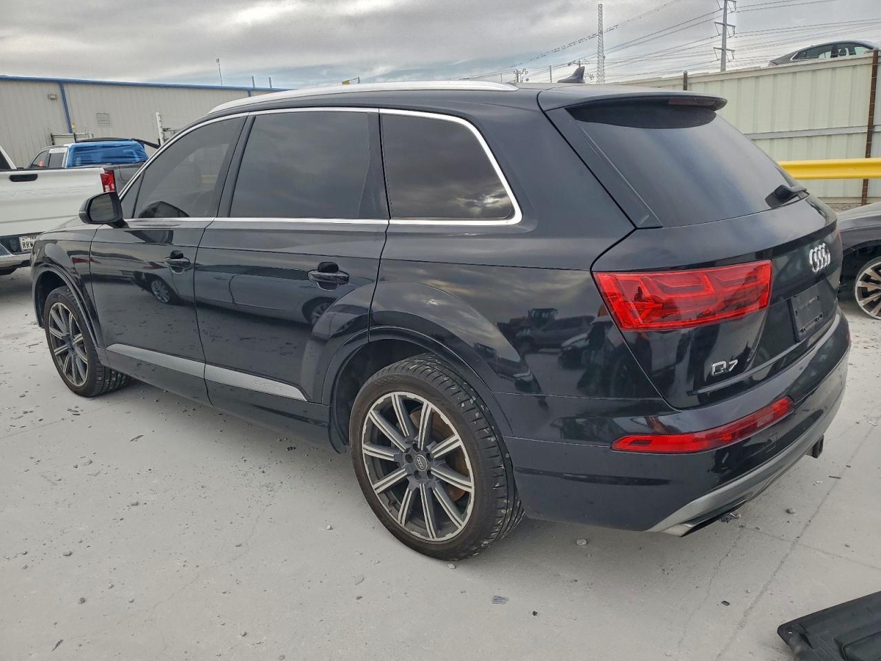 2017 AUDI Q7