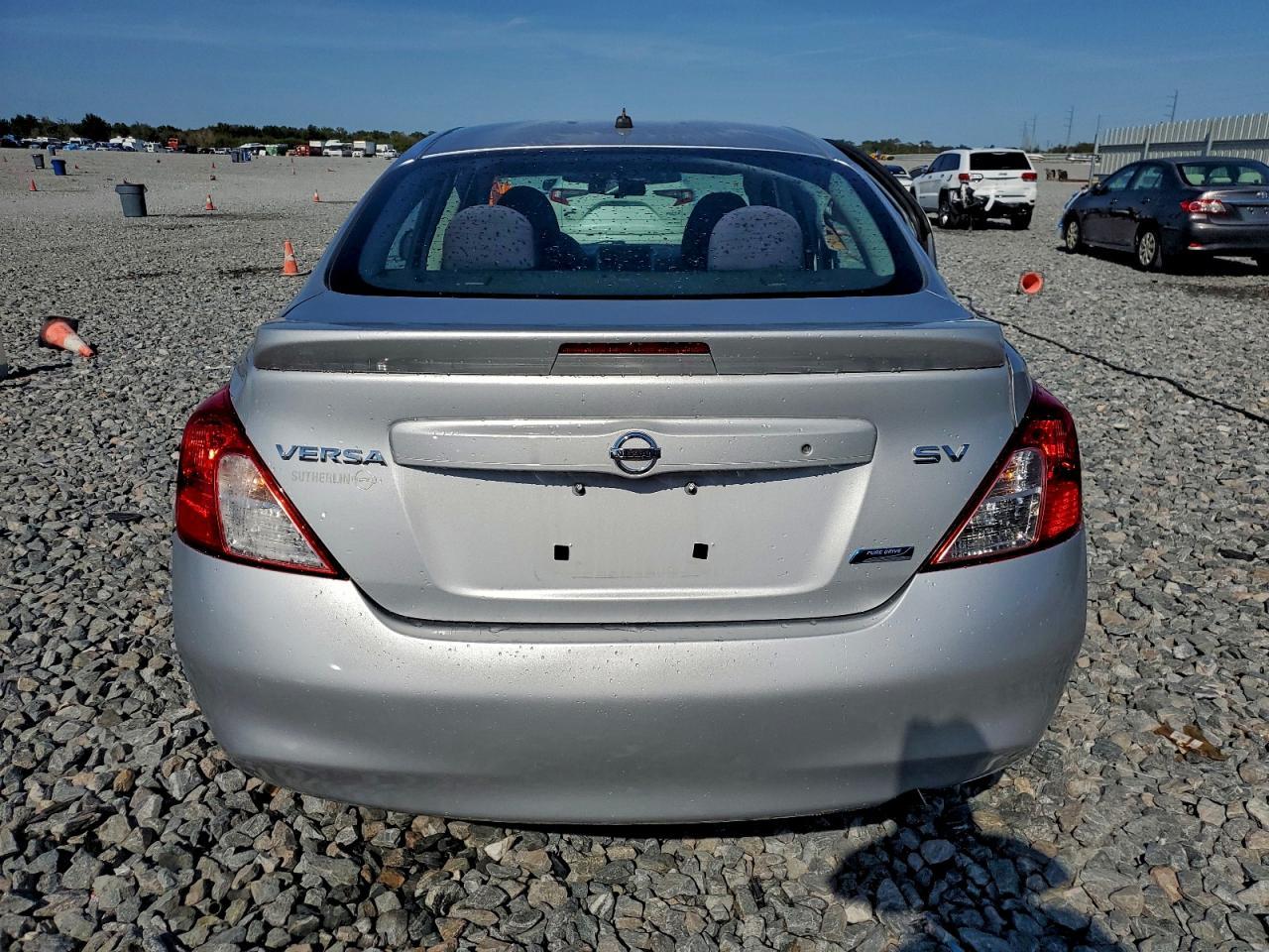 2013 NISSAN VERSA