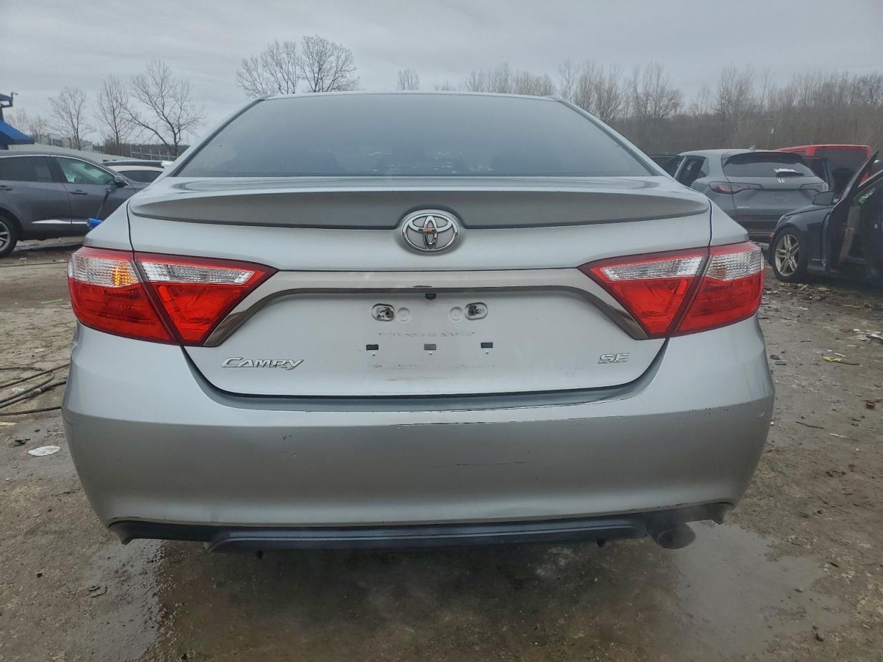 2015 TOYOTA CAMRY